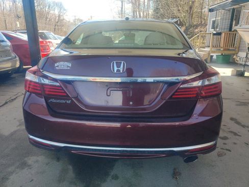 Used 2016 Honda Accord EX image 5