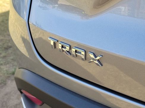 New 2026 Chevrolet Trax LT image 7