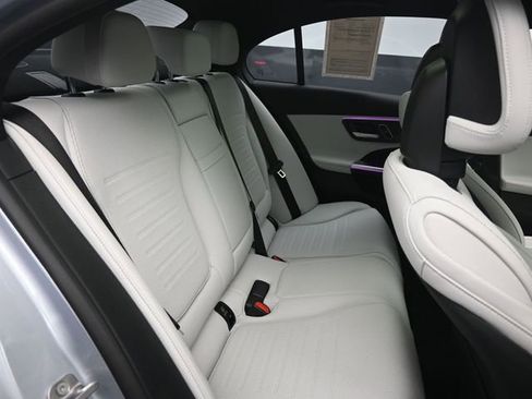 Used 2025 Mercedes-Benz C 300 Sedan image 26