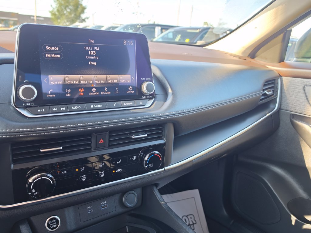 Used 2023 Nissan Rogue S AWD/4WD image 27