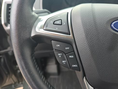 Used 2022 Ford Edge SEL w/ Convenience Package AWD/4WD image 17