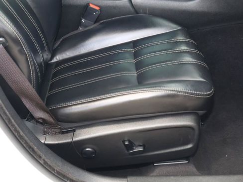 Used 2023 Chrysler 300 S RWD image 18