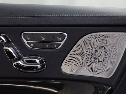 Used 2016 Mercedes-Benz S 550 4MATIC Sedan image 7