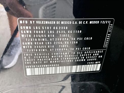 Used 2022 Volkswagen Tiguan SE image 34