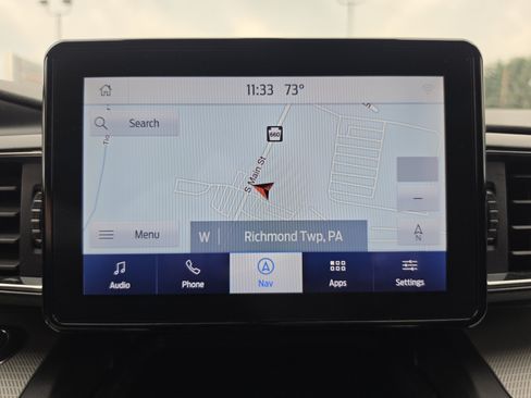 Used 2020 Ford Explorer XLT w/ Equipment Group 202A AWD/4WD image 31
