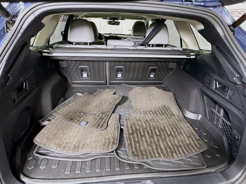 Certified 2025 Subaru Outback Limited image 32