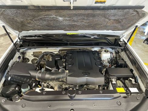 Used 2023 Toyota 4Runner TRD Off-Road Premium w/ Moonroof Package AWD/4WD image 26