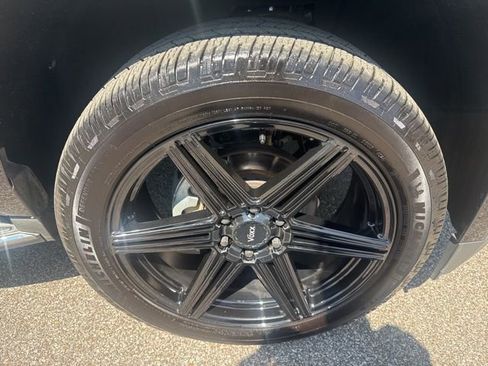 Used 2017 GMC Yukon Denali w/ Open Road Package AWD/4WD image 14