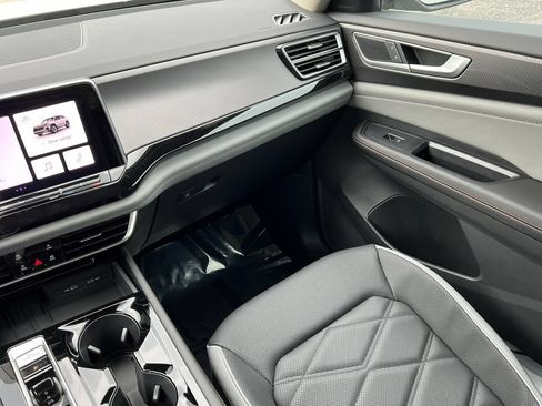 New 2026 Volkswagen Atlas Peak Edition AWD/4WD image 39