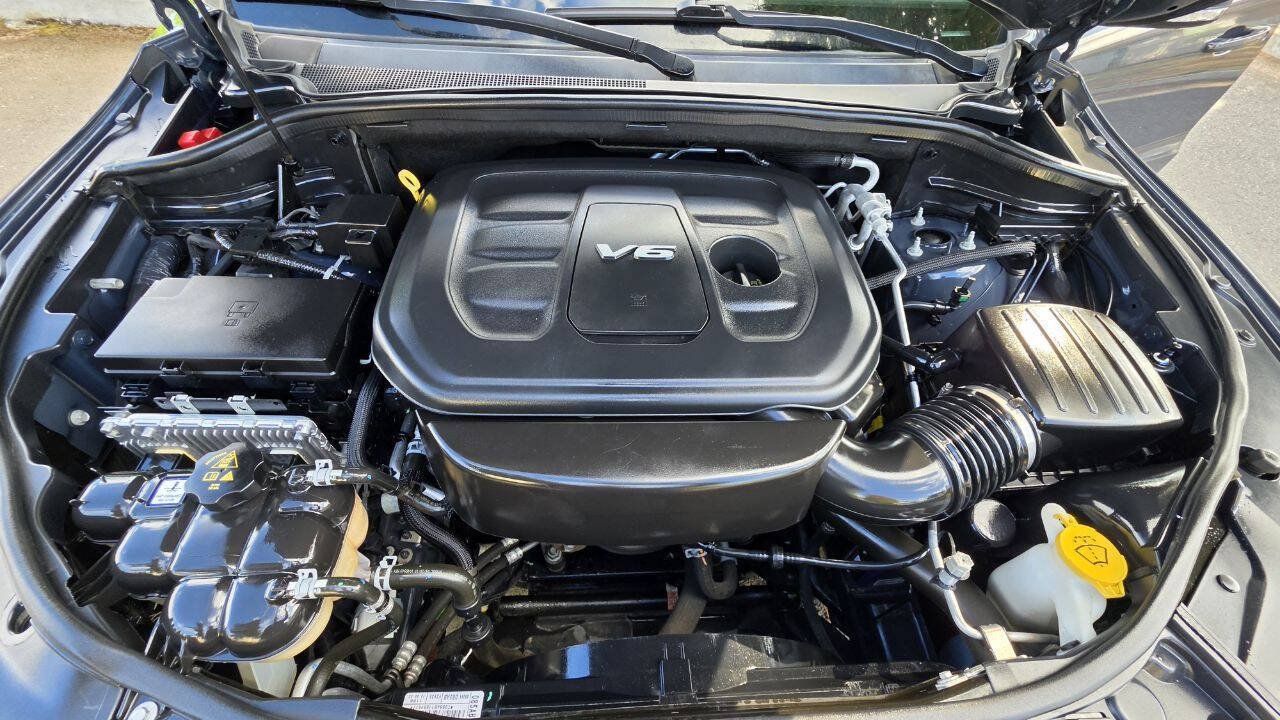 Used 2018 Dodge Durango GT w/ Premium Group AWD/4WD image 13