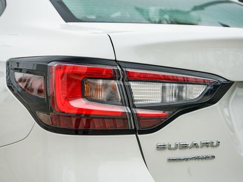 Used 2025 Subaru Legacy Limited image 9