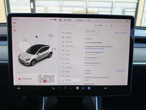 Used 2021 Tesla Model Y Long Range AWD/4WD image 11