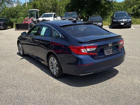 Used 2018 Honda Accord LX image 2