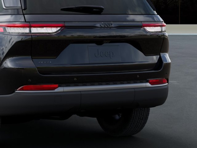 New 2026 Jeep Grand Cherokee Altitude AWD/4WD image 13