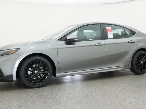 New 2026 Toyota Camry SE FWD image 2