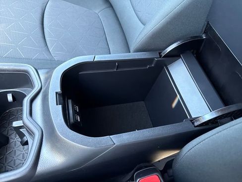 Used 2024 Toyota RAV4 XLE AWD/4WD image 26