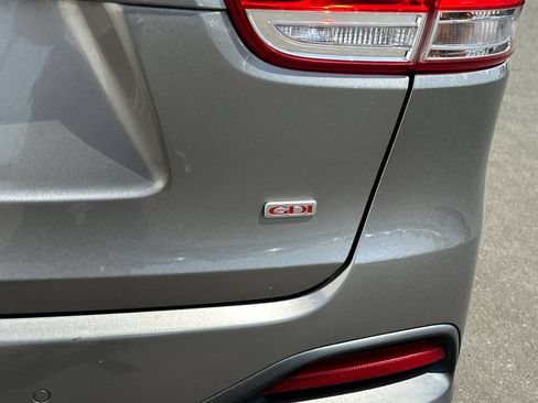 Used 2017 Kia Sorento FWD w/ LX Convenience Package image 32