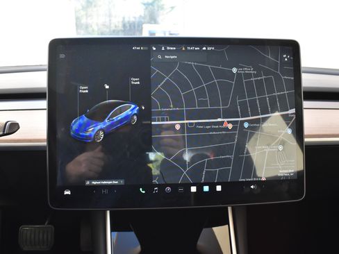 Used 2018 Tesla Model 3 Long Range image 29