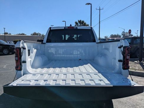 New 2026 RAM 1500 4x4 Crew Cab image 11