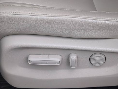 Used 2025 Honda Odyssey EX-L image 18