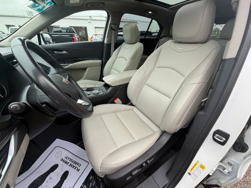 Used 2023 Cadillac XT4 Luxury w/ Driver Awareness Package FWD image 15