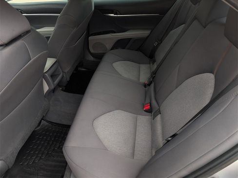 Used 2020 Toyota Camry LE image 27