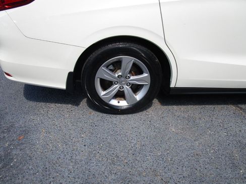 Used 2018 Honda Odyssey EX-L image 27