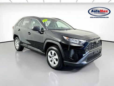 Used 2021 Toyota RAV4 LE AWD/4WD image 1