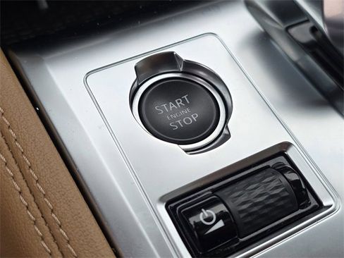 Used 2022 Jaguar F-PACE S image 15