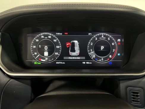 Used 2018 Land Rover Range Rover Sport HSE Dynamic image 13