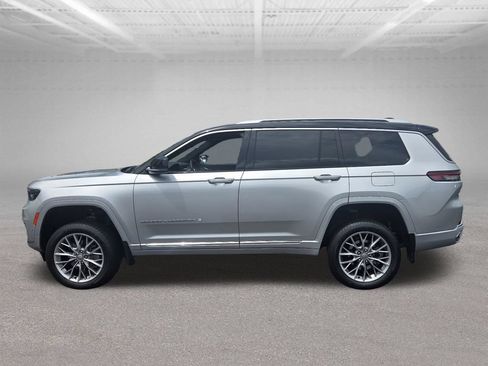 Used 2023 Jeep Grand Cherokee L Summit w/ Luxury Tech Group V AWD/4WD image 19