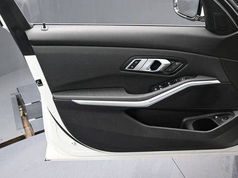 Used 2021 BMW 330e w/ Driving Assistance Package image 36