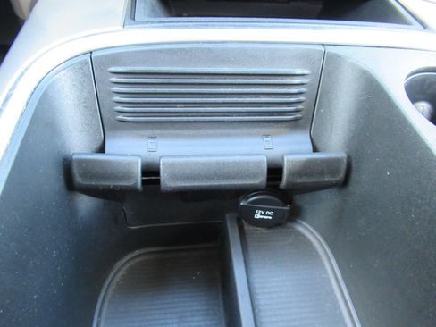 Used 2016 RAM 1500 Big Horn RWD image 25