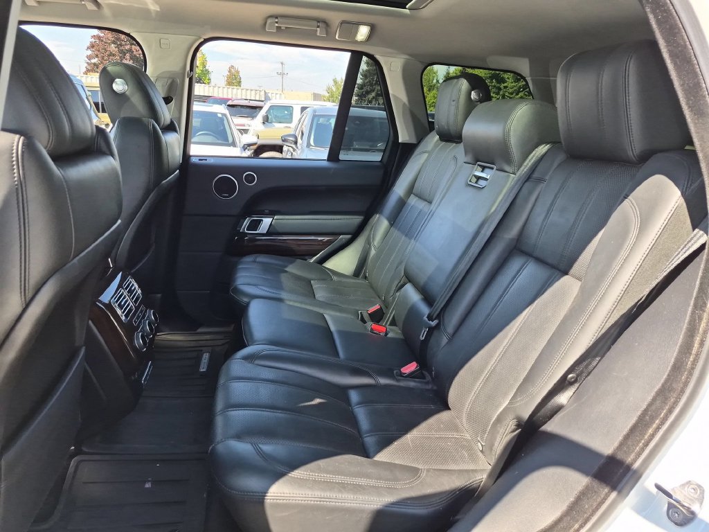 Used 2016 Land Rover Range Rover HSE AWD/4WD image 14