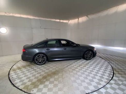 Used 2018 Audi S6 Prestige w/ Prestige Package image 9