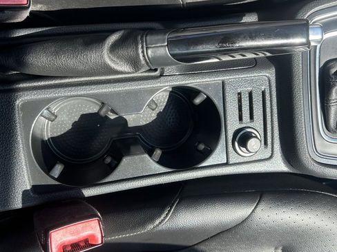 Used 2018 Volkswagen Golf SE image 29