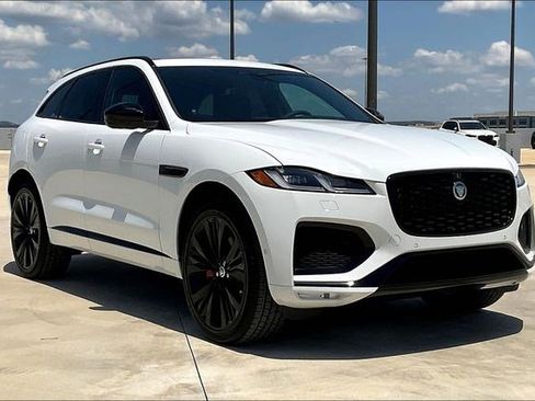 New 2026 Jaguar F-PACE R-Dynamic S image 2
