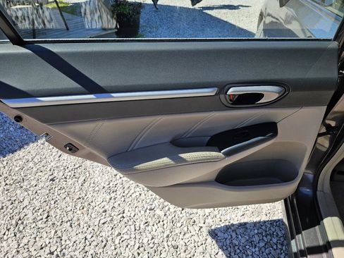 Used 2010 Honda Civic EX-L image 16