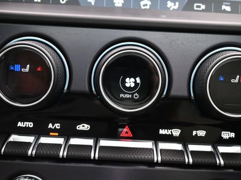 Used 2020 Jaguar F-TYPE R AWD/4WD image 17