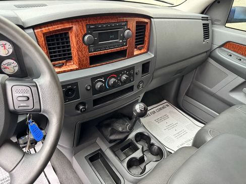 Used 2006 Dodge Ram 2500 Truck SLT w/ Light Group AWD/4WD image 15