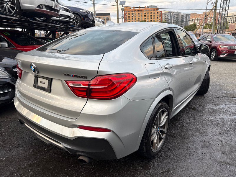 Used 2018 BMW X4 M40i AWD/4WD image 4