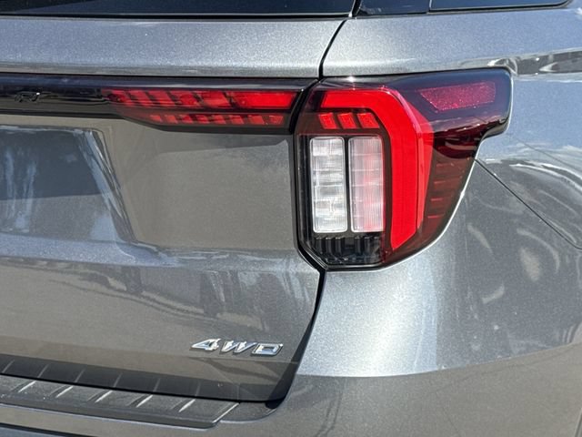 Used 2025 Ford Explorer ST-Line AWD/4WD image 7