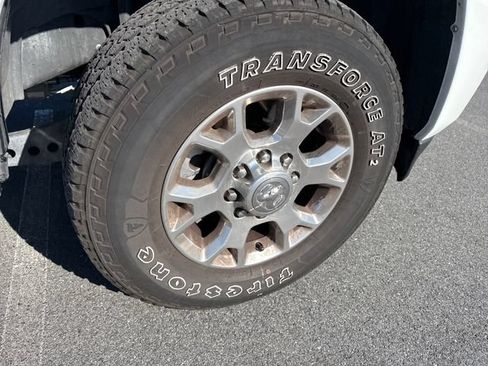 Used 2024 RAM 2500 Laramie w/ Safety Group AWD/4WD image 7