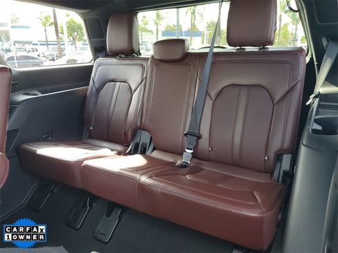 Used 2023 Ford Expedition Limited image 16