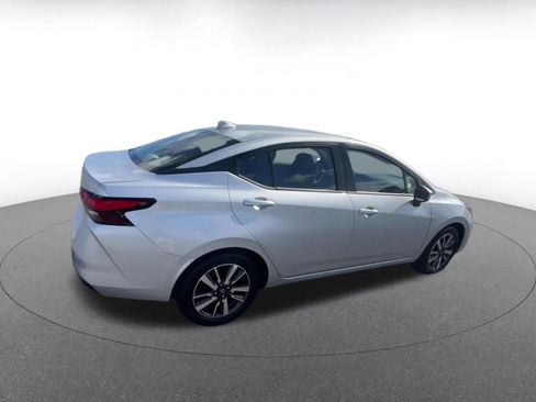 Used 2025 Nissan Versa SV FWD image 15