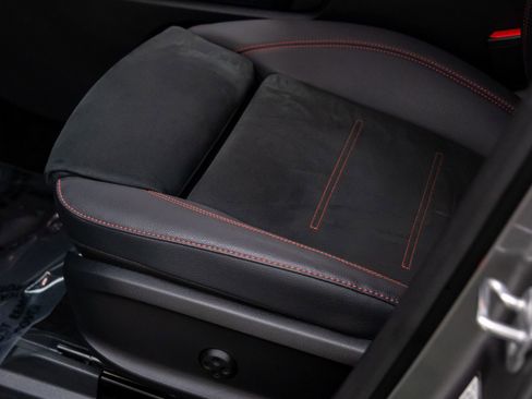 Used 2024 Mercedes-Benz EQB 250+ image 16