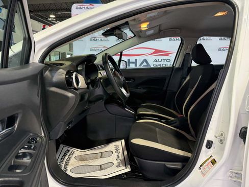 Used 2022 Nissan Versa SV FWD image 24