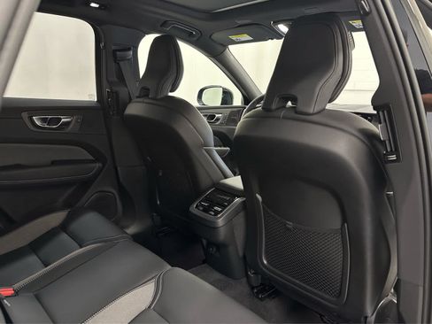 Used 2025 Volvo XC60 B5 Ultra w/ Climate Package AWD/4WD image 20