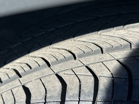 Certified 2025 Chevrolet Trax RS image 12