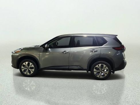 Used 2021 Nissan Rogue SV w/ Premium Package FWD image 6